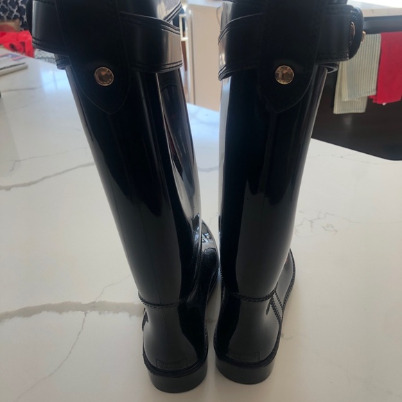 COACH shiny classy rain boots size 7 - Picture 3 of 5